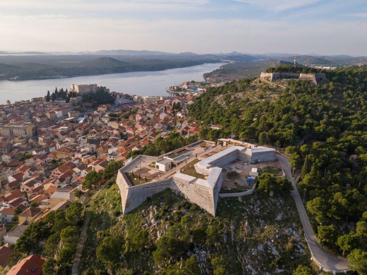 Apartment Royal Šibenik Exterior foto